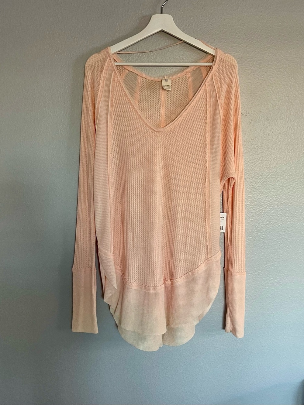Light Pink / Soft Peach Women's Waffle Knit V-Neck Long Sleeve Top